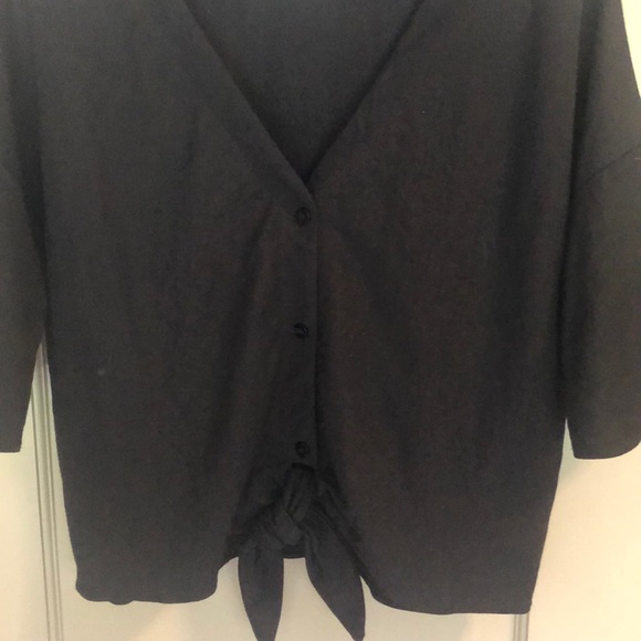 Mod Ref Cropped Blouse - Picture 2 of 4